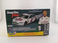 Revell SnapTite Max Brad Keselowski #2 Blue Deuce Ford Fusion 1:24 Model Kit…
