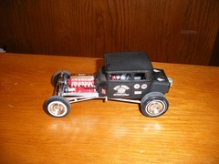 ADULT CUSTOM BUILT 25 FORD MODEL T NOSTALGA DRAG RACER MODEL 1/25 NEW