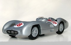 Mercedes Benz Race Racing Car Racer Vintage Le Mans Built Model 24Metal