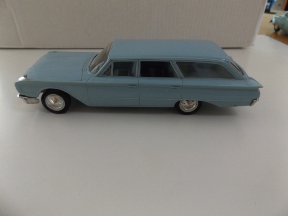 HUBLEY 1960, FORD 4-STATION WAGON, LIGHT BLUE, Promo Model Car