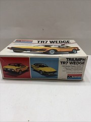 Triumph TR7 Wedge in 1/24 scale by Monogram from 1977 New Open Box