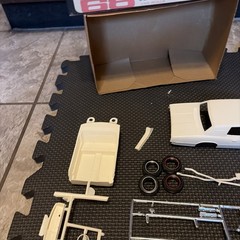 Vintage AMT 1968 Ford Thunderbird Car Model Kit W/Box