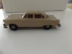 HUBLEY 1952, FORD 4-DR. SEDAN, TAN, Promo Model Car