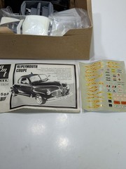 ✨VINTAGE✨ AMT 1941 PLYMOUTH COUPE 2n1 1/25 Model Car Kit