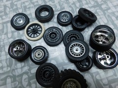 model car tires and rims / small lot
