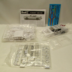 Revell 1970 Buick GSX 2-In-1 1/24 Scale Plastic Model Car Kit 85-4522