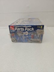 AMT/ERTL CUSTOM & COMPETITION PARTS PACK 1:25 MODEL KIT – VINTAGE 1997 Sealed Bx