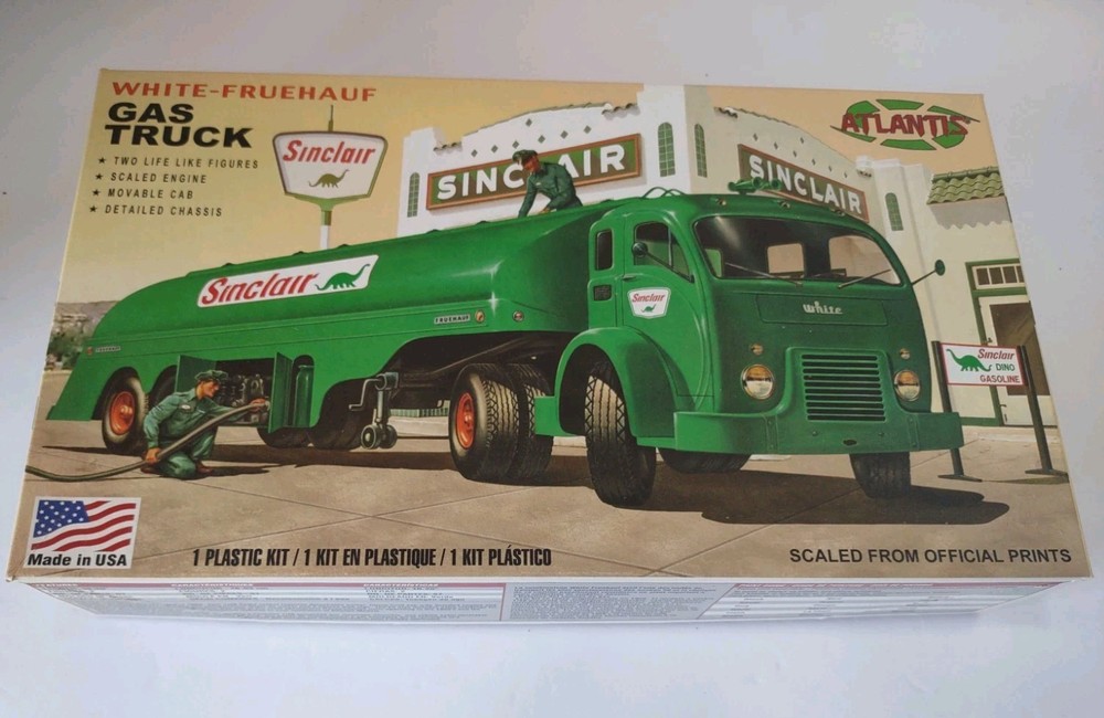 Atlantis White-Fruehauf Sinclair Gas Truck Model Kit H1402 (NIB)