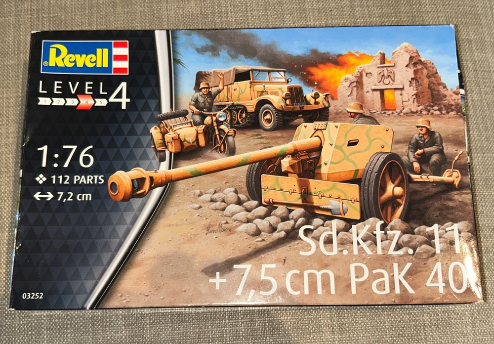 Revell WW II German Sd.Kfz 11 & 7.5 CM Pak 40 Model Kit 1/76 #03252