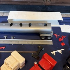 Monogram 1/32 Snap Tite Conventional Semi Trucks Trailers Lot Lots of Parts