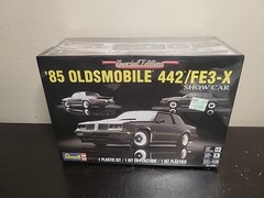 Revell 1985 Oldsmobile 442 FE3-X Show Car 1:25 Scale Model Car Kit 4446