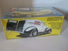 AMT T149 ’40 Ford Sedan Delivery 1940 “STREET RODS” 1/25 Model Car SEALED BOX