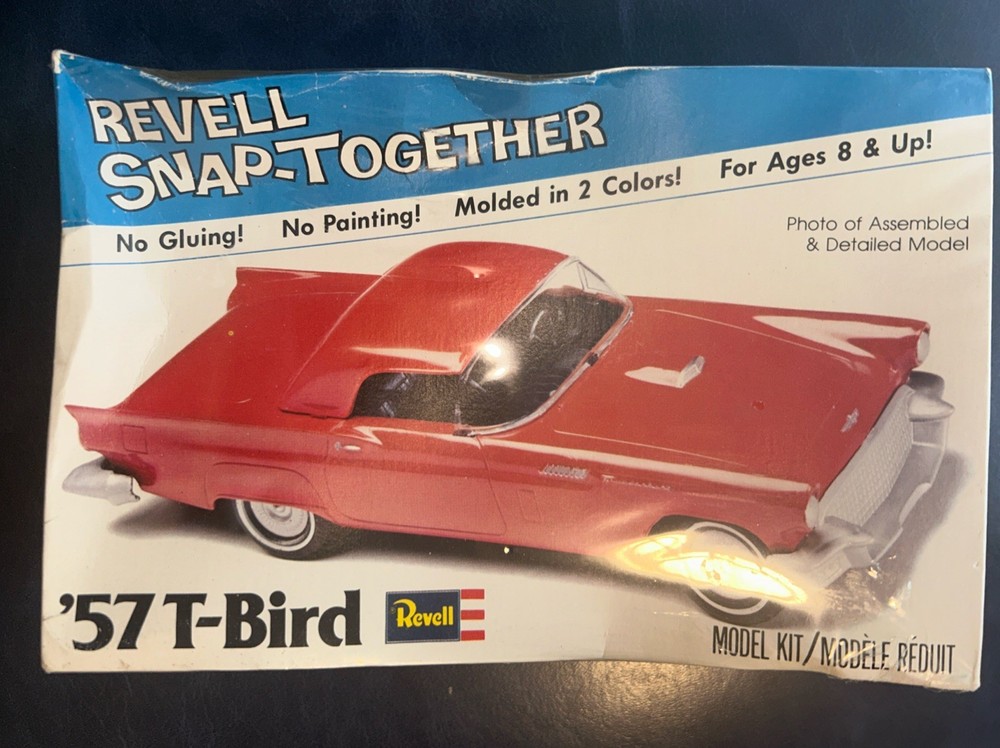’57 T-Bird Snap Together Revell 1:32 Model Kit # 1104 – new