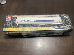 AMT/ERTL 31552 FRUEHAUF TANKER TRAILER FACTORY SEALED CONTENTS