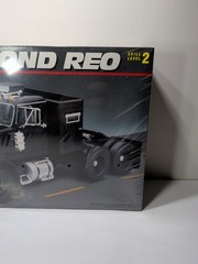 ✨VINTAGE✨ AMT Diamond Reo Tractor 1993 Rare Box 1:25 Model Kit 8137 SEALED