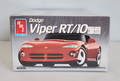 AMT ERTL 1992 Dodge Viper RT/10 1/25 Scale Car Plastic Model Kit 6808 New Sealed