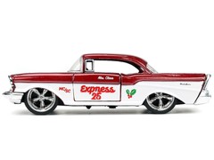 Jada 34441 1941 Ford Pickup Truck “Santa’s Workshop” and 1957 Bel Air 1/32