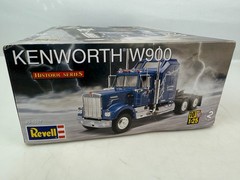 Revell 1/25 Kenworth W900 Historic Lightning Express Model Kit #85-1507