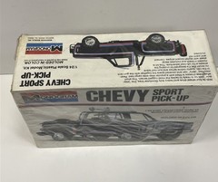 Vintage 1977 Monogram Chevy Sport Pick-Up Truck Model Kit 2228 1/24 Scale NEW