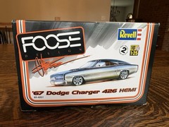 Revelle Foose Design ’67 Charger 426 Hemi Model Car Kit-new