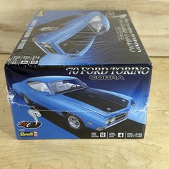 Revell 1:25 Scale 1970 Ford Torino Cobra Plastic Model Kit #14534 New