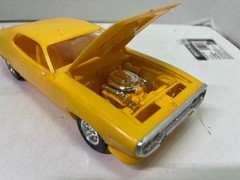 1/25-1/24 REVELL 1971 PLYMOUTH GTX YELLOW BUILT PARTS MODEL CAR KIT