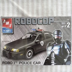 AMT/ERTL Robocop ROBO I POLICE Detroit CAR Model Kit 1:25 (SLV 2)_38037_SEALED