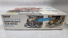 Gabriel 1909 Model T Touring Metal Model Kit 1/20 Scale