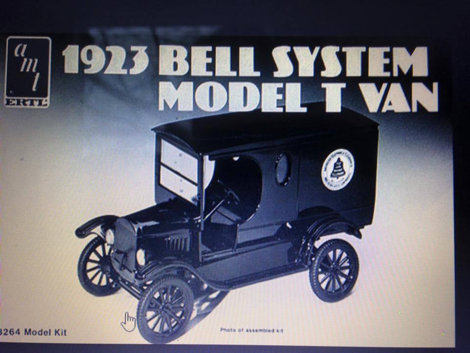 RARE discontinued AMT ERTL #3264 1923 Ford Model ‘T’ Bell System Delivery Van