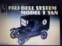 RARE discontinued AMT ERTL #3264 1923 Ford Model ‘T’ Bell System Delivery Van
