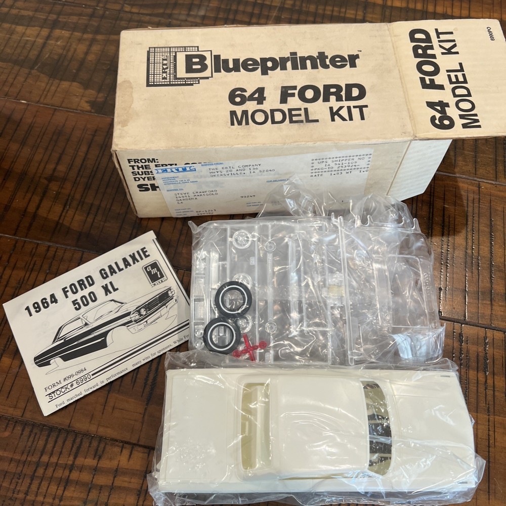 AMT Ertl 1964 Ford Galaxy 500 XL. Blueprinter Kit Mint