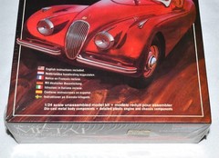 New Sealed NOS Jaguar XK120 Monogram 1:24 Scale Metal & Plastic Model Car Kit No