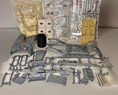 Hubley 1/18 SJ Duesenberg La Grande Dual Cowl Phaeton Model Kit 4864 Unbuilt