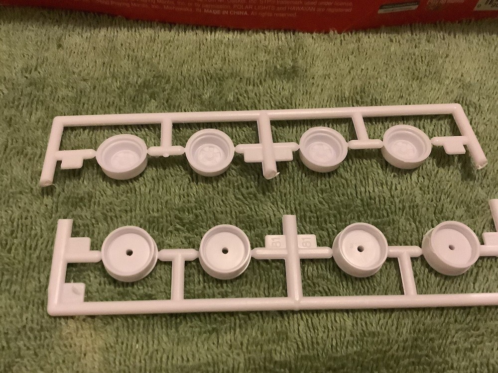 1 25 scale model parts Donnie Allison Torino Talladega Inner,outer Wheels No Box
