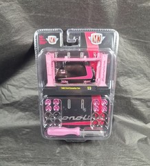 M2 Machines 1965 Ford Econoline Van 1:64 Scale Diecast Model Kit R76 PINK CHASE