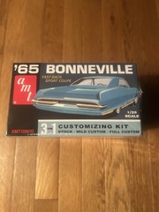 AMT 1965 Pontiac Bonneville Sports Coupe 3in1 Plastic Model 1/25 Scale SEALED