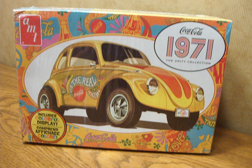 AMT COCA-COLA 1971 Volkswagen “Superbug Gasser” Model Kit #1284 1:25 Scale