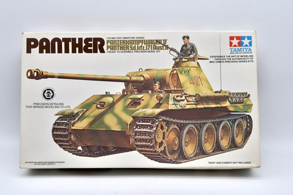 Tamiya Panther Panzerkampfwagen V Sd.Kfz.171 Ausf. A 1:35 Scale Motorized Kit