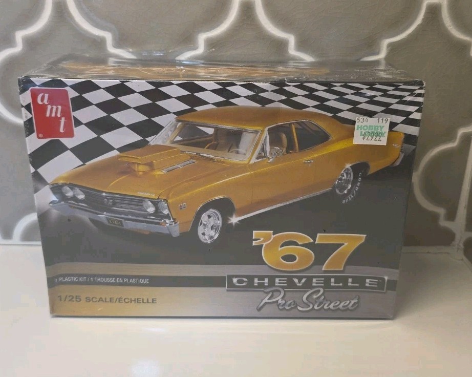AMT ’67 Chevy Chevelle Pro Street #AMT876/12 Sealed 1:25 Scale Model Kit