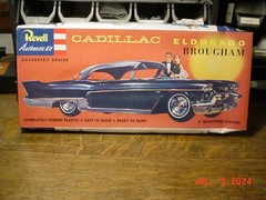 Vintage 1957 Revell Authentic Kit Cadillac Eldorado Brougham 1/25 Model Kit UPRM