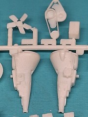 Revell AMT Ertl Monogram MPC 1/25 Ford F150 F250 Truck V8 Engine 302 351 400