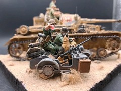 Built 1/35 German WWII Panzer Tank Motorcycle W/ Sidecar 6 Figures Diorama