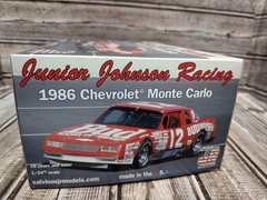 Salvinos Jr Junior Johnson Racing 1986 Chevy Monte Carlo Nascar Model Kit