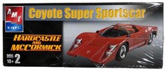 AMT Hardcastle&McCormick Coyote Super Sportscar Vintage 2002 1:25 Model Kit NEW