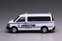596 1:64 White GMC Express 3500 Police Van Model Diecast Display Car Collection