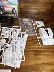 Monogram 55′ Chevy Bel Air Street Machine 1:24 Scale Plastic Model Kit
