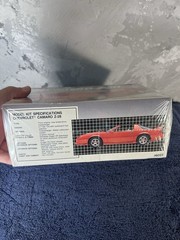 1990 AMT ERTL Chevrolet Camaro Z-28 T-Top 1/25 Plastic Model Kit 6023 New Sealed