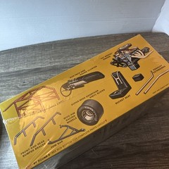 AMT 1190 1965 Ford Fairlane 427 Modified Stocker 1:25 Model Retro DLX NOS Sealed
