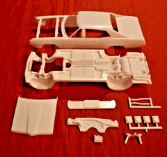 AMT 1969 Ford Galaxie 500 Body and Chassis Parts 1/25