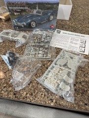 AMT CLASSIC 1963 SHELBY COBRA 289 FACTORY SEALED INSIDE KIT!! CIRCA 2006! VMCP!
